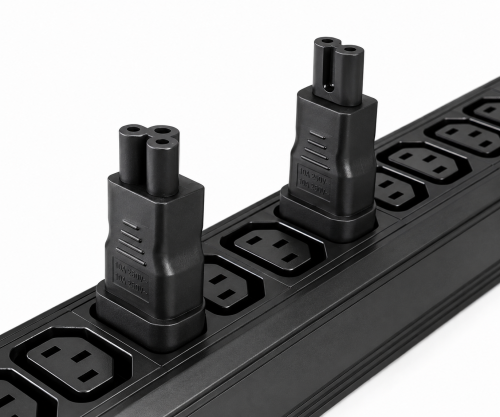 DINIC Stromadapter, Netzadapter Euro-8 Kleingerätestecker C7 Buchse auf C14 Kaltgerätestecker, Kupplung, Konverter